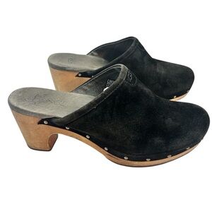 UGG Abbie Black Suede Mule Clog Sz 8 Wood Heel Studded Sherpa Lined Boho